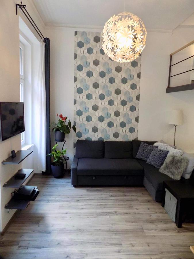 Leo22 Apartman Будапеща Екстериор снимка